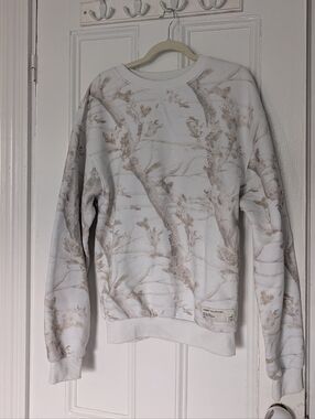 Medium Comfrt White Camouflage Crew neck